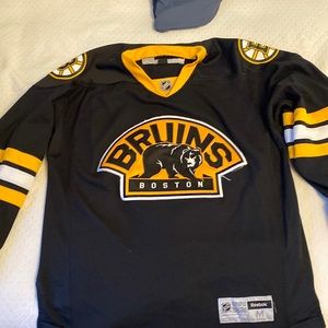 Boston Bruins jersey